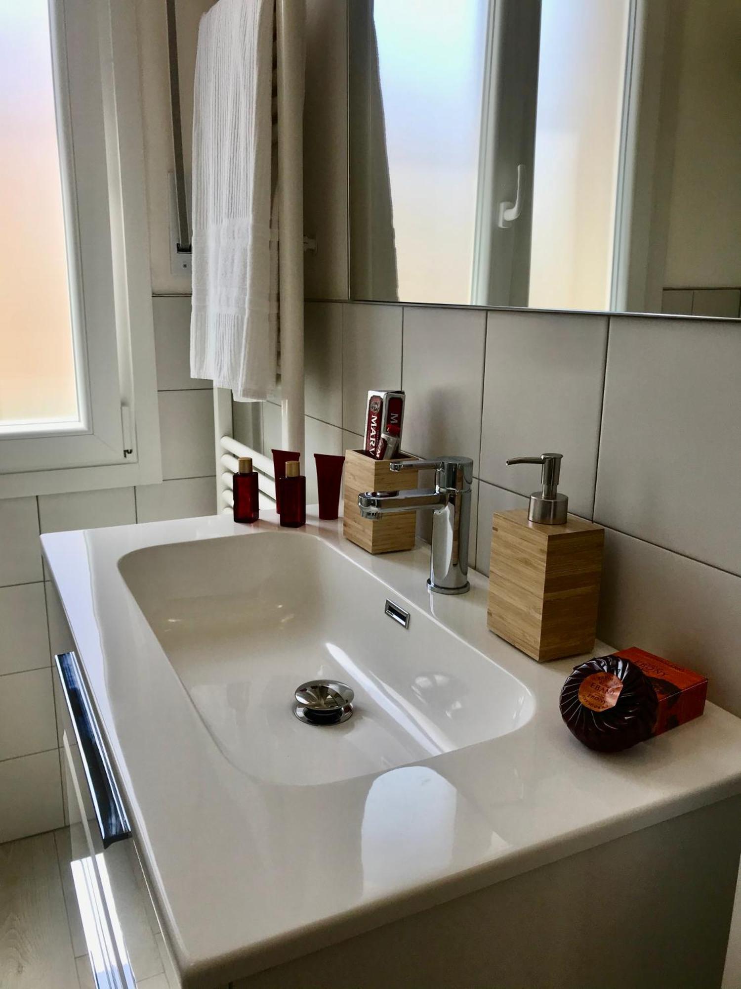 Suite Locchi. Vicino Tramvia/Careggi/Meyer Florence Buitenkant foto